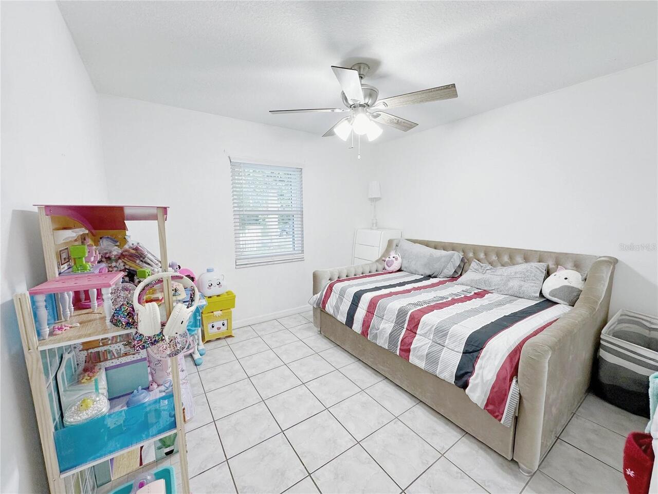 Listing Photo 9