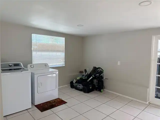 Listing Photo 14