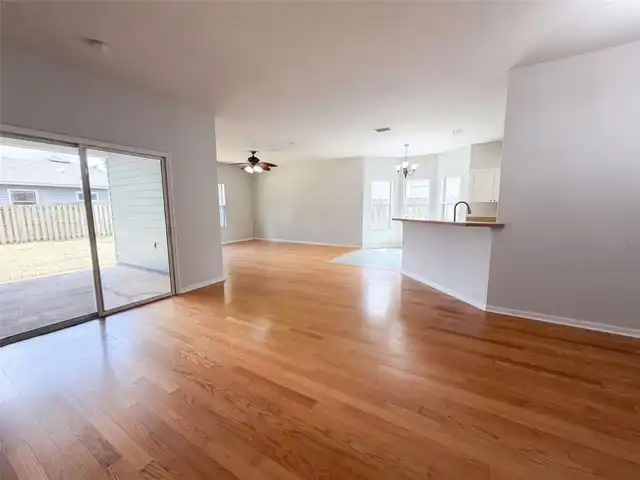 Listing Photo 8