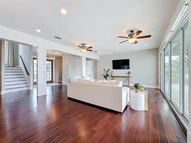 Listing Photo 13