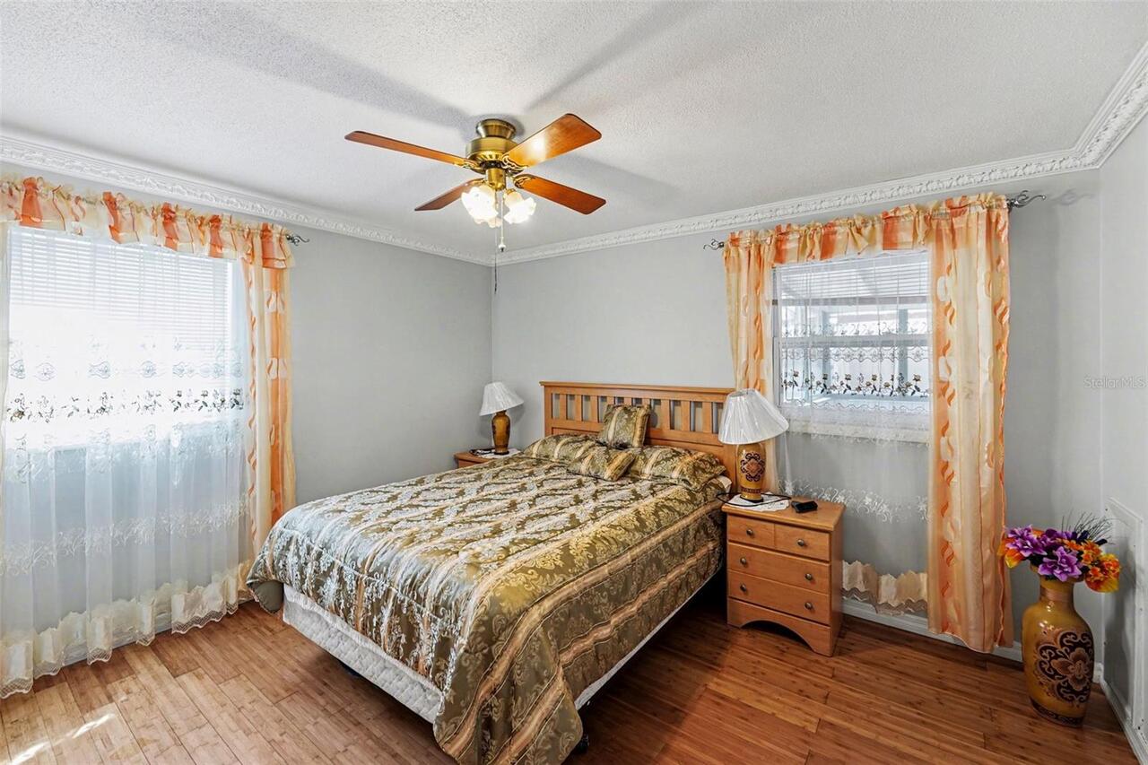Listing Photo 10