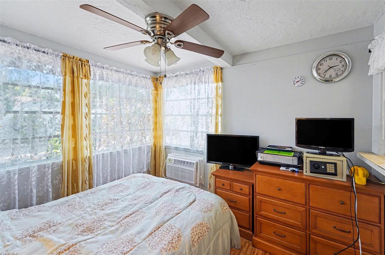 Listing Photo 13