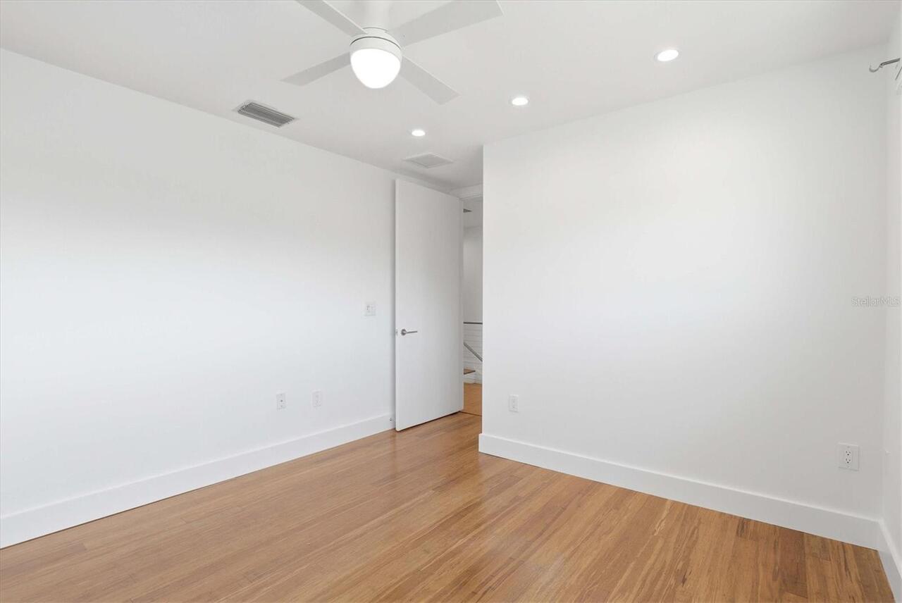 Listing Photo 41
