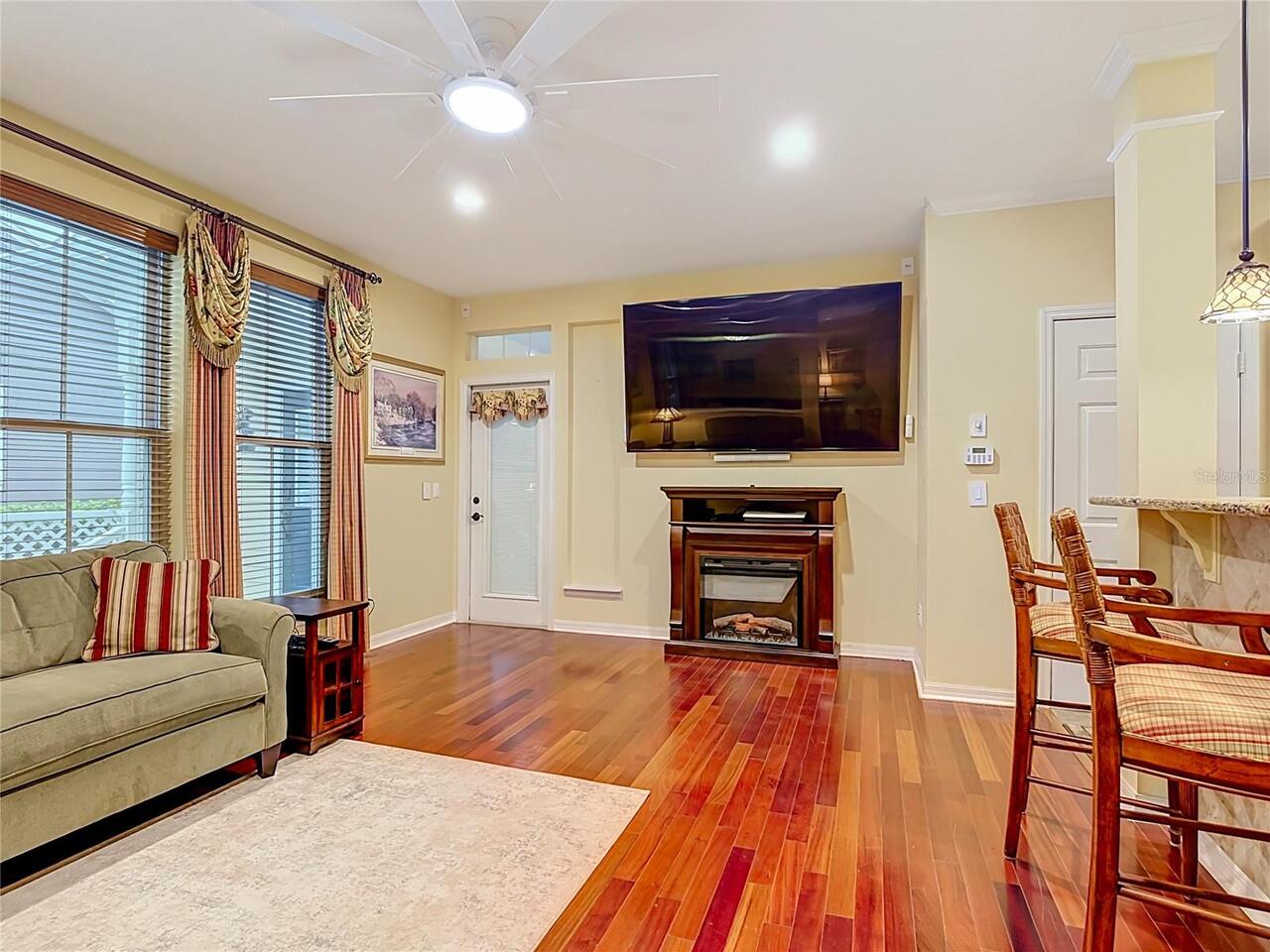 Listing Photo 10