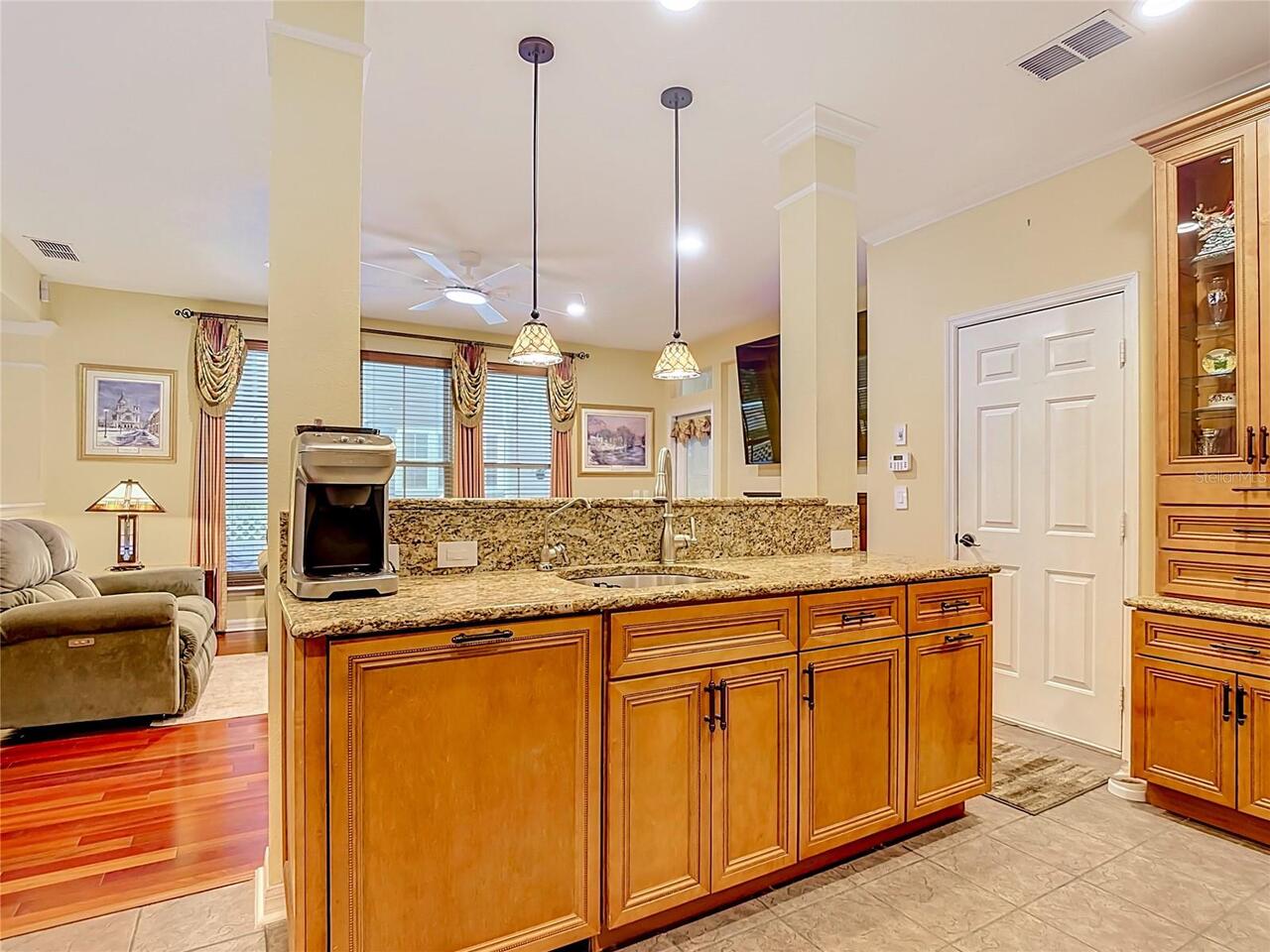 Listing Photo 17
