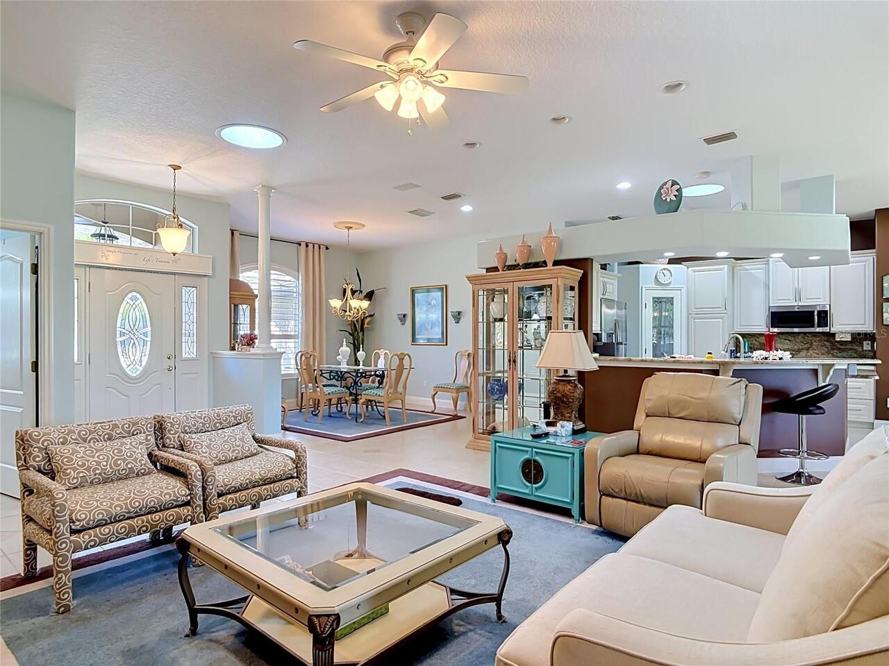 Listing Photo 12