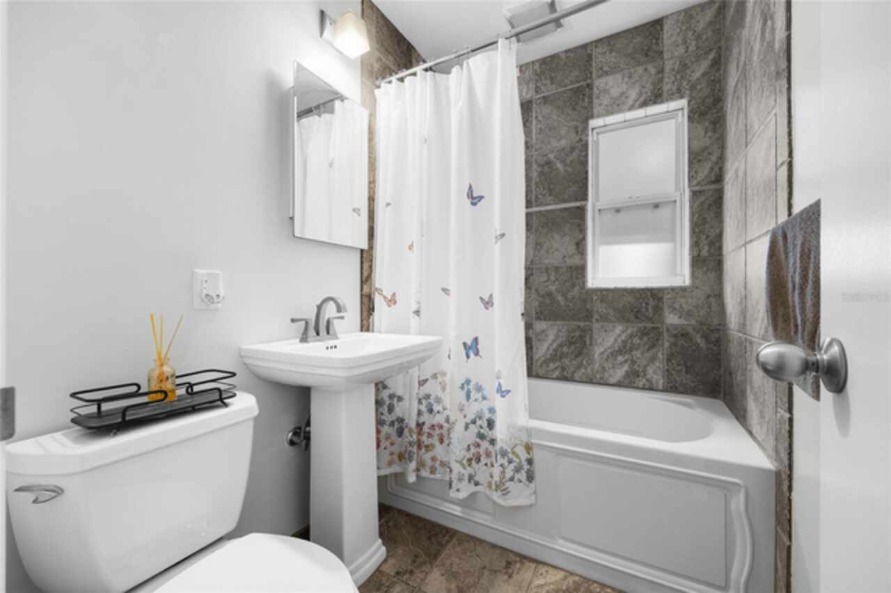 Listing Photo 25