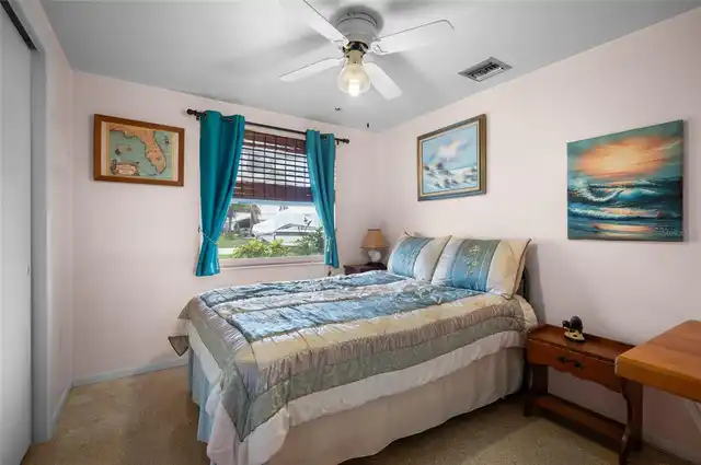 Listing Photo 10