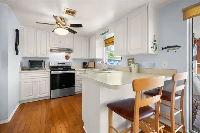 Listing Photo 18