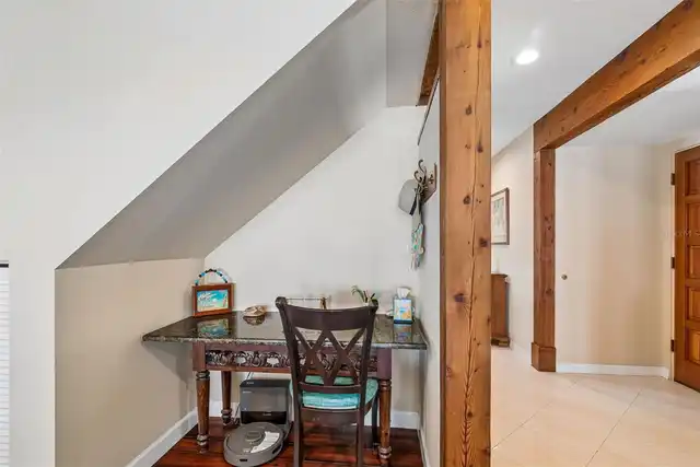 Listing Photo 14