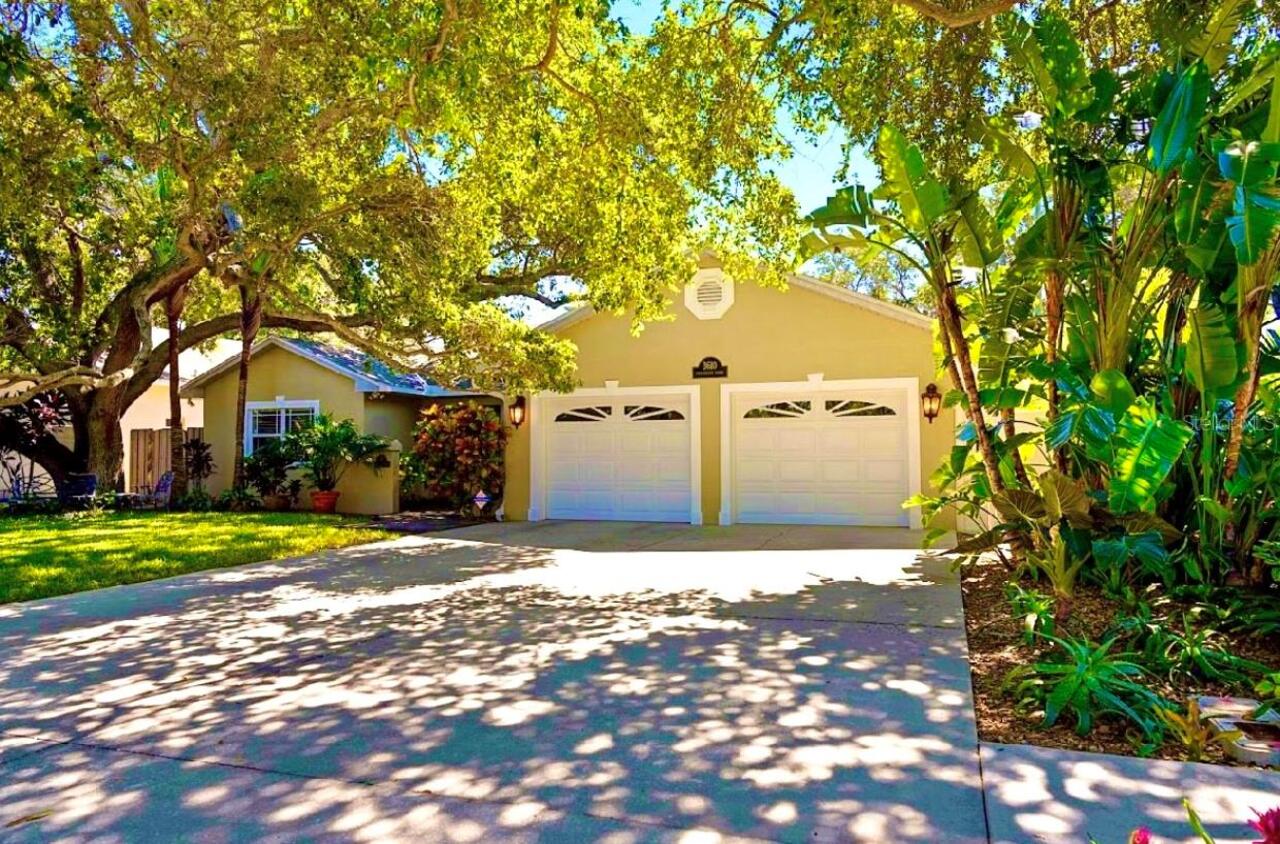 St Petersburg Real Estate