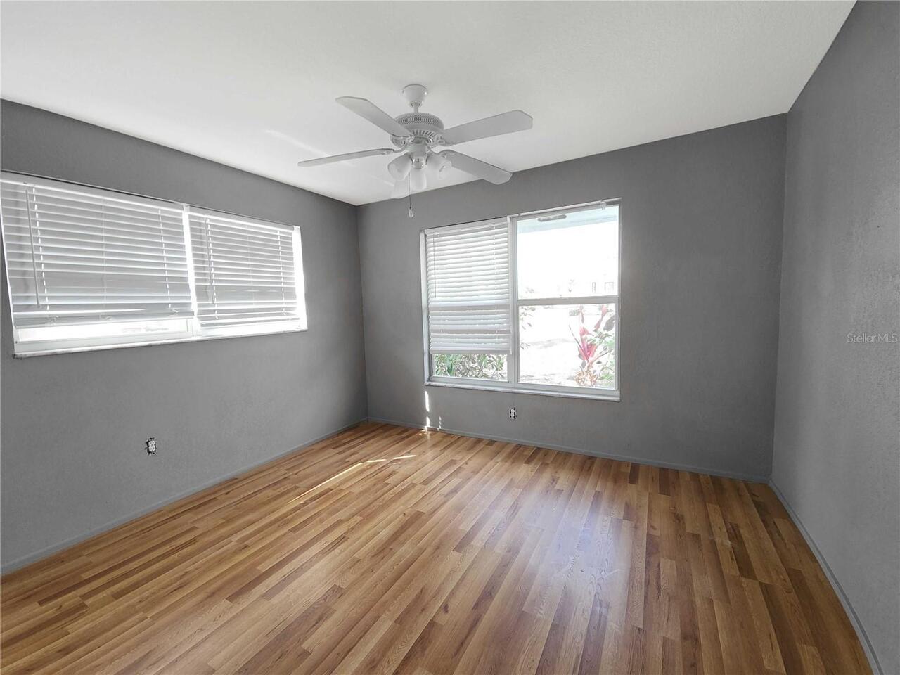 Listing Photo 14