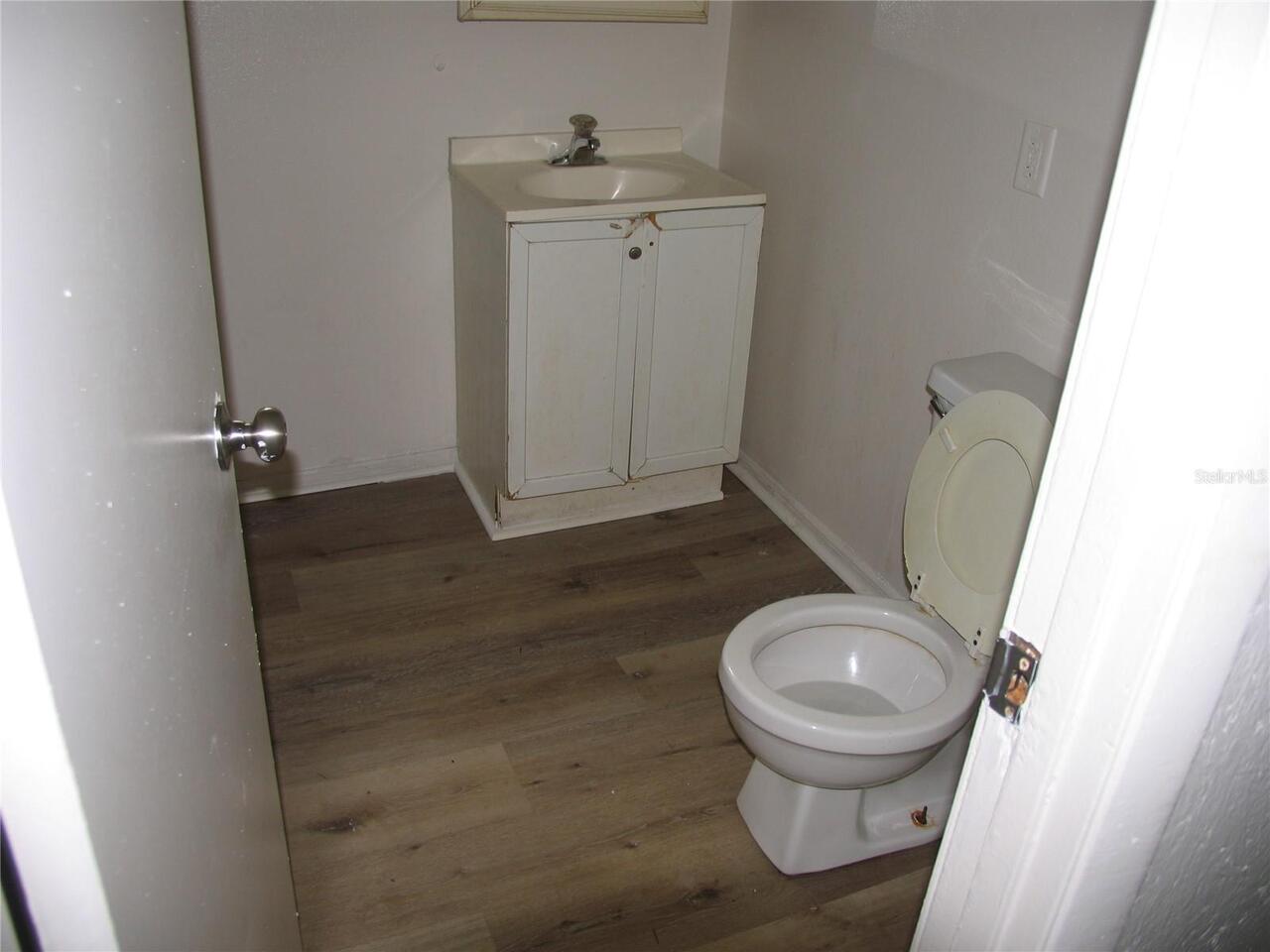 Listing Photo 8