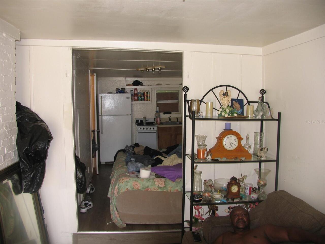 Listing Photo 12