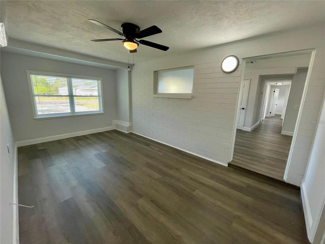 Listing Photo 8