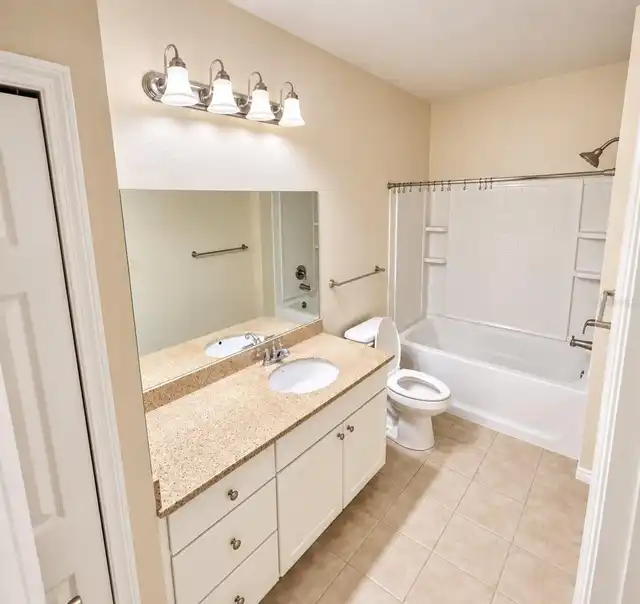 Listing Photo 10
