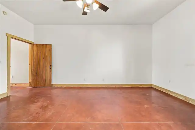 Listing Photo 33