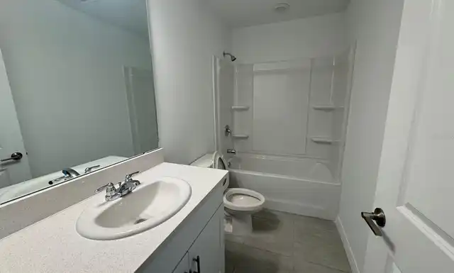 Listing Photo 14