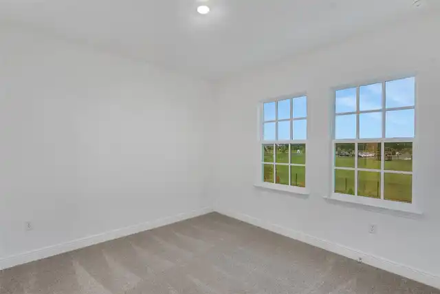 Listing Photo 33