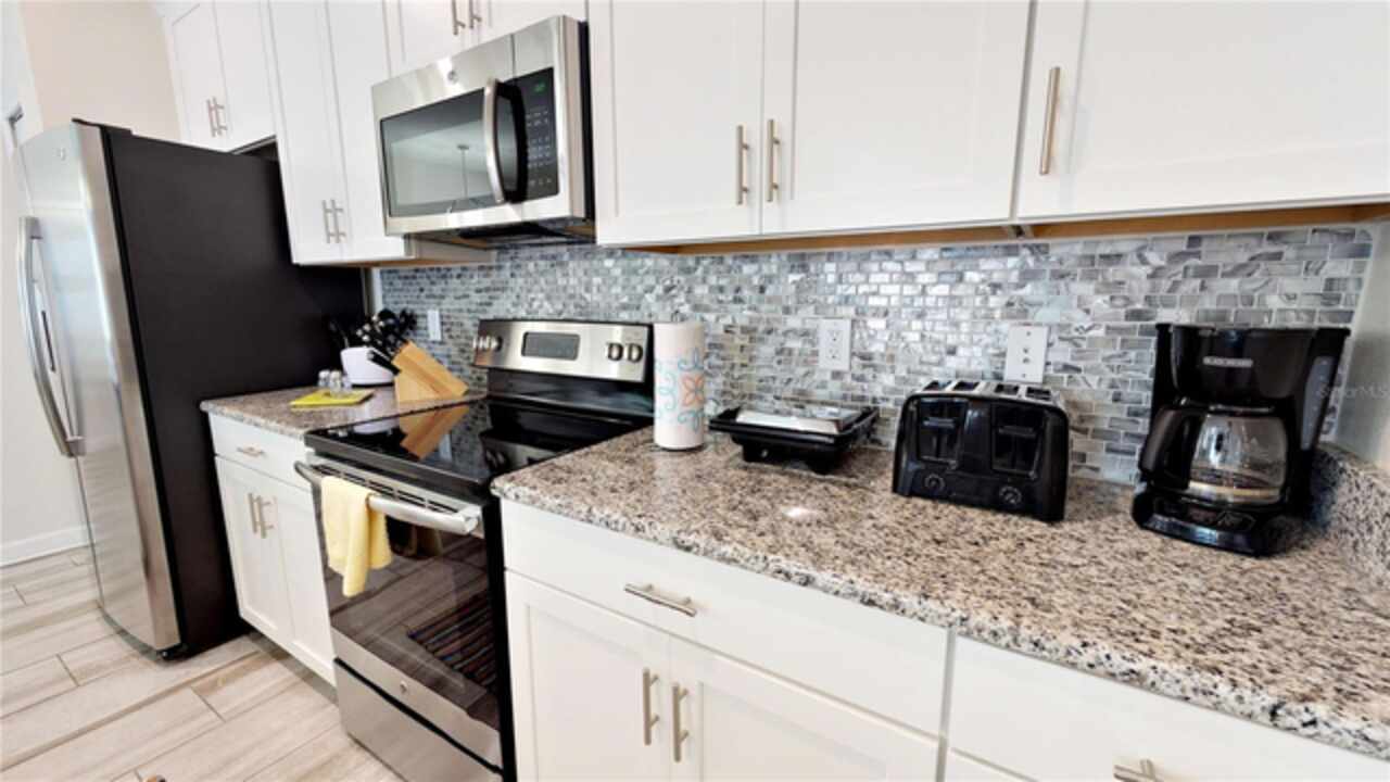 Listing Photo 8