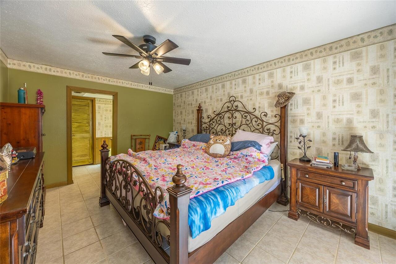 Listing Photo 10