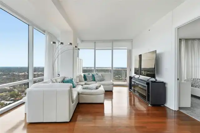 Listing Photo 17