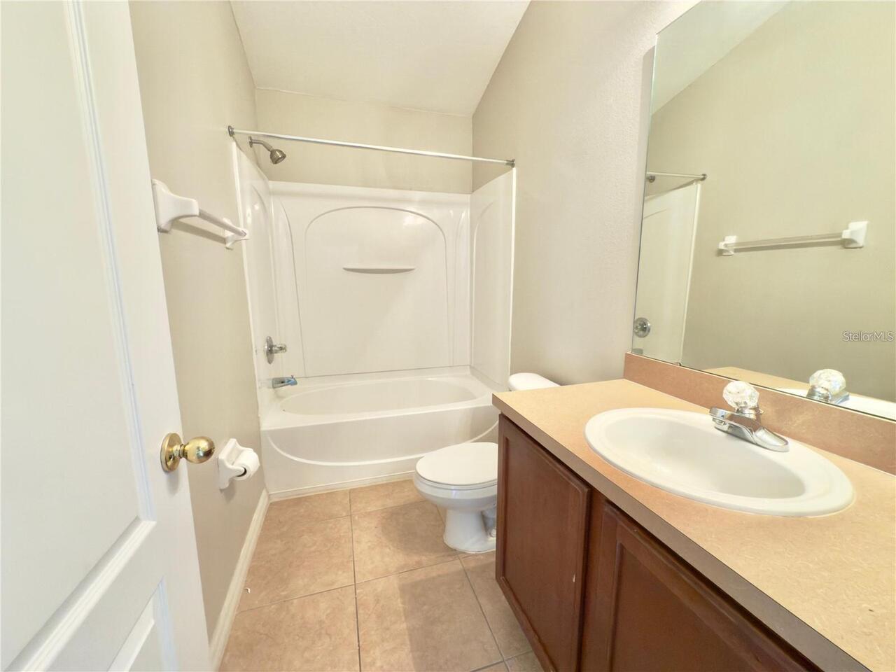 Listing Photo 8