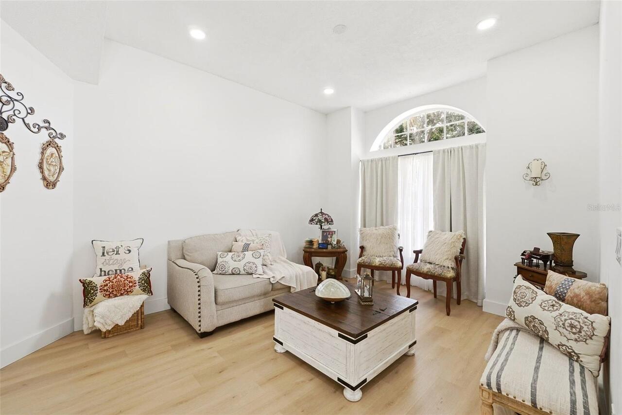 Listing Photo 17