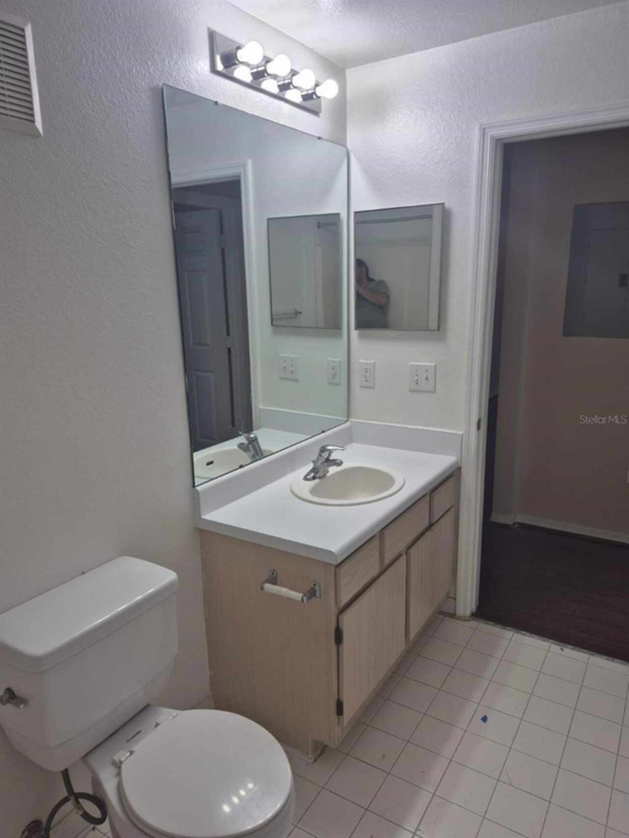 Listing Photo 10