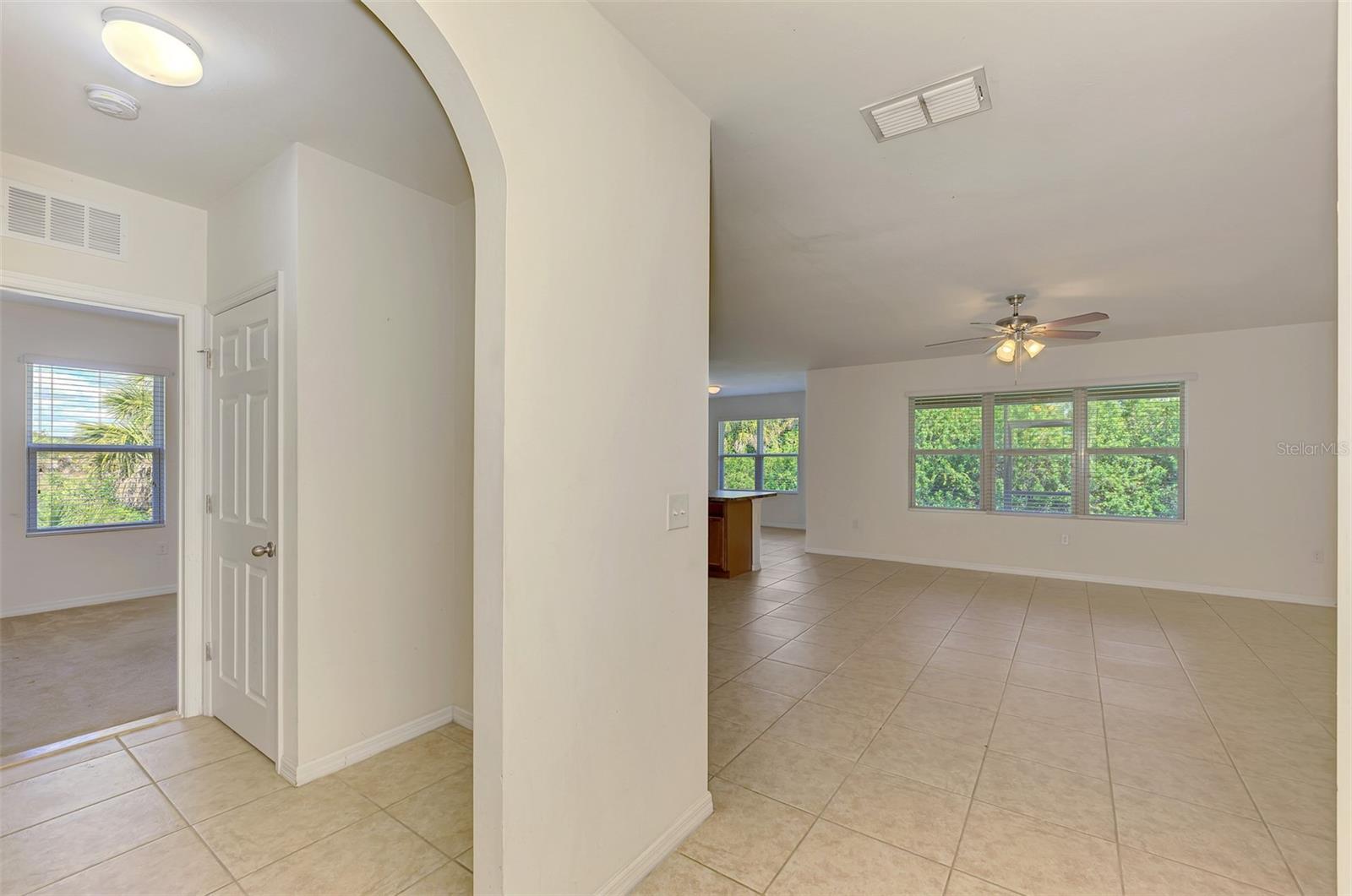 Listing Photo 8