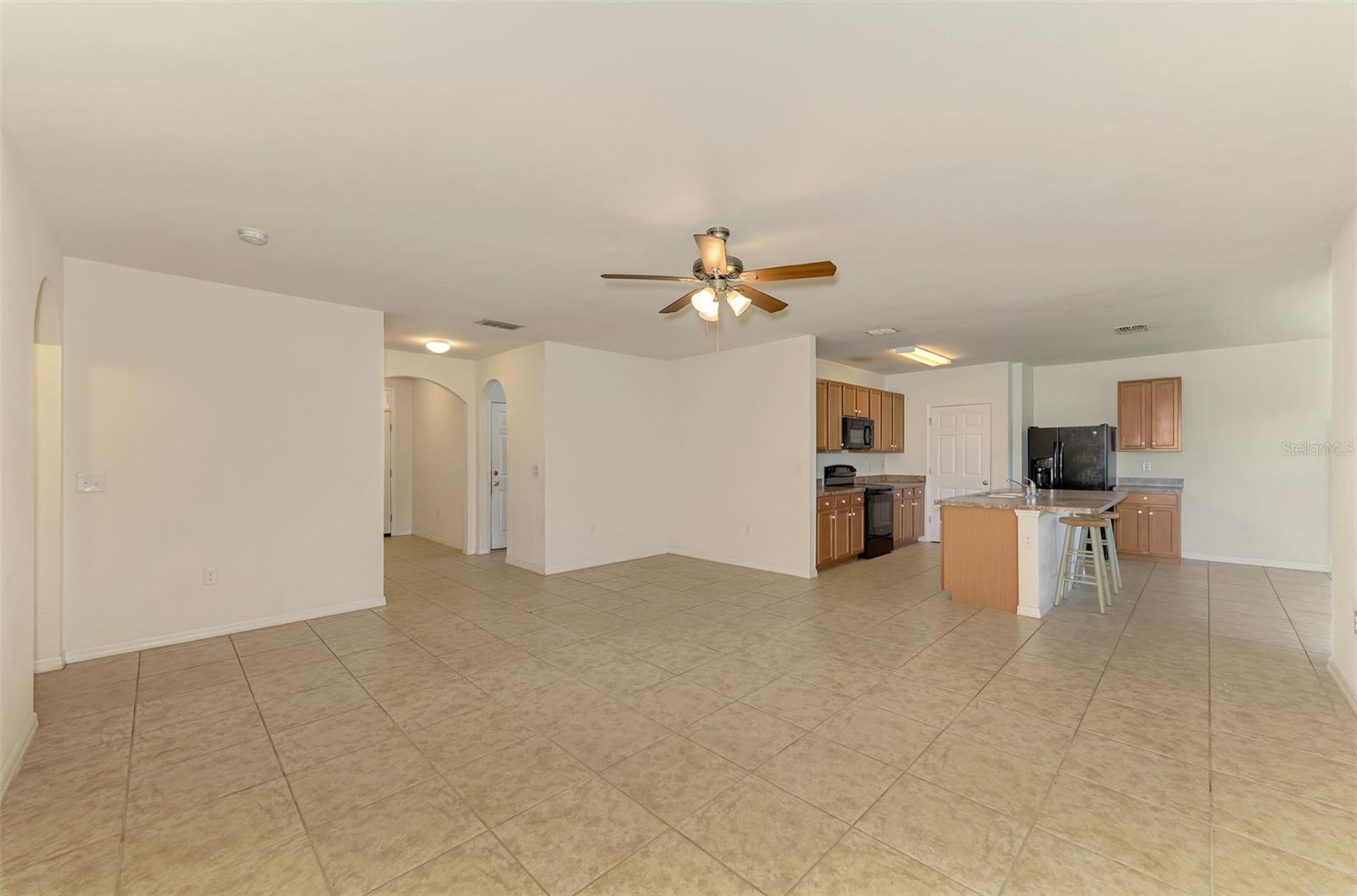 Listing Photo 12