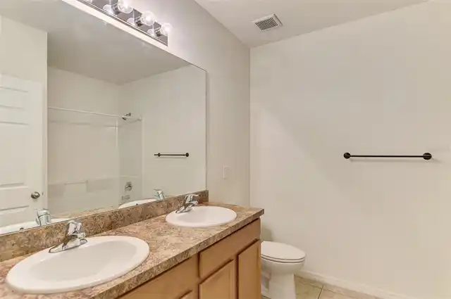 Listing Photo 16