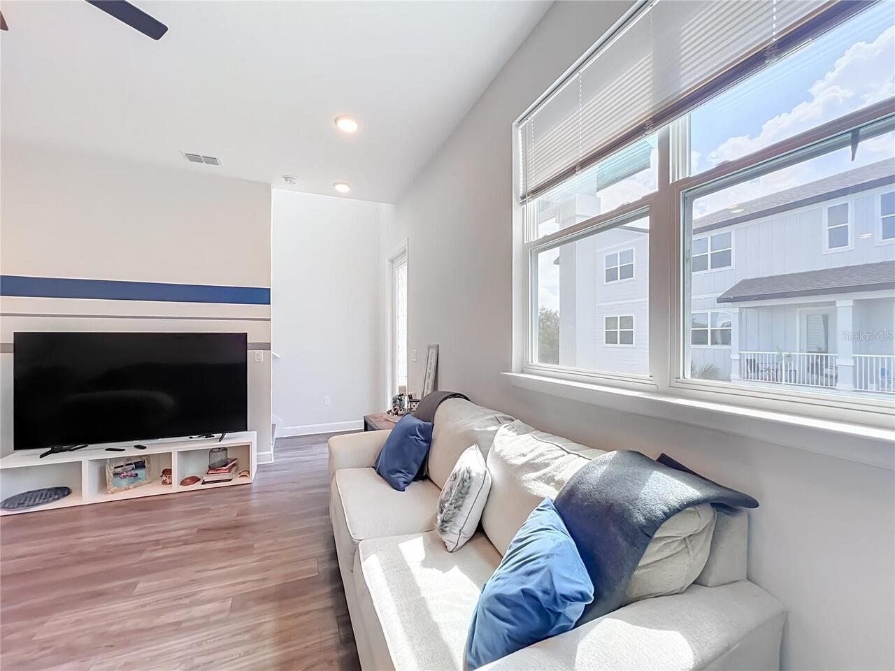 Listing Photo 33
