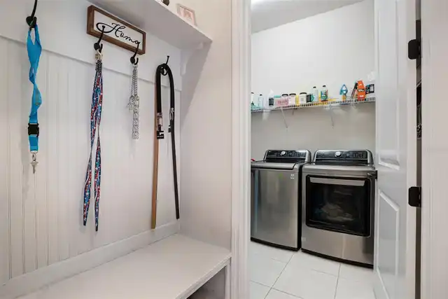 Listing Photo 8