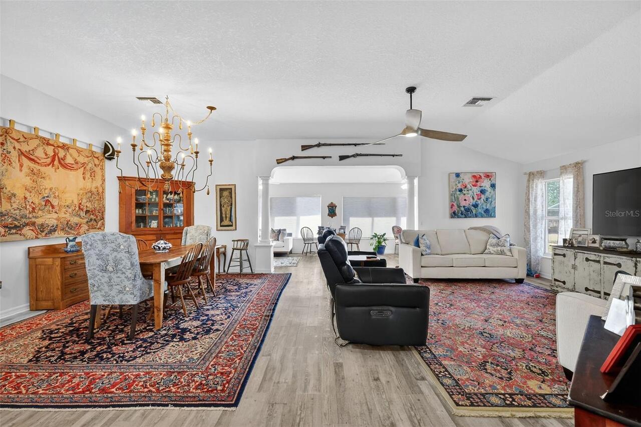 Listing Photo 9
