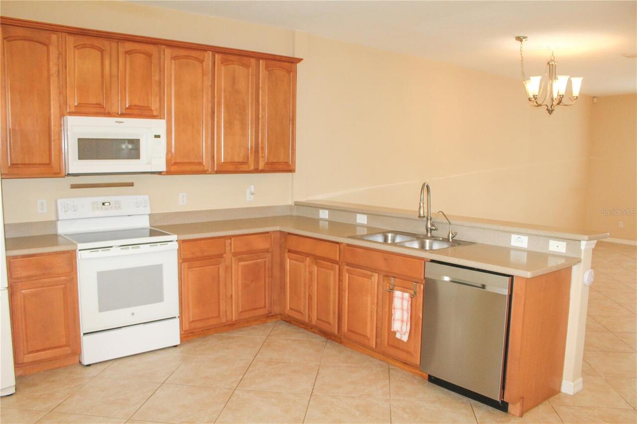 Listing Photo 8