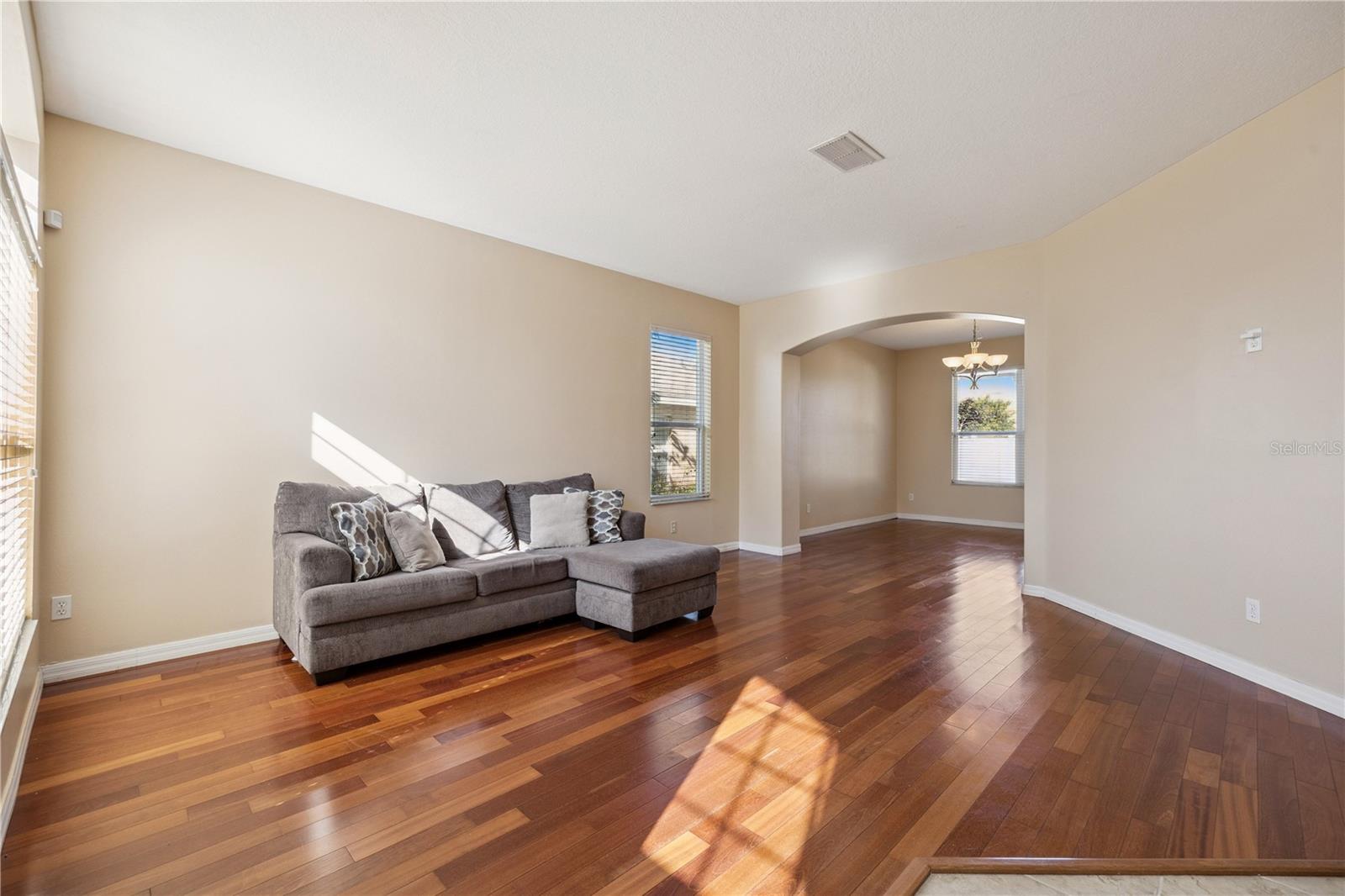 Listing Photo 8
