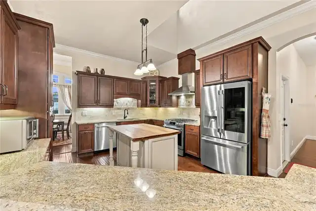 Listing Photo 15