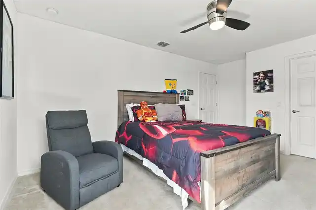 Listing Photo 18