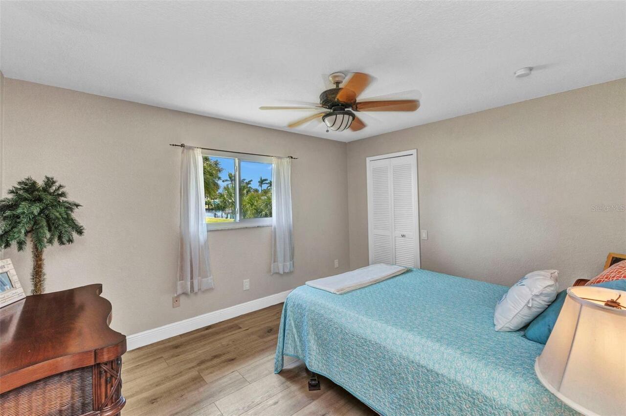 Listing Photo 37