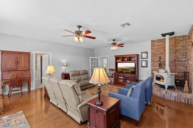 Listing Photo 13