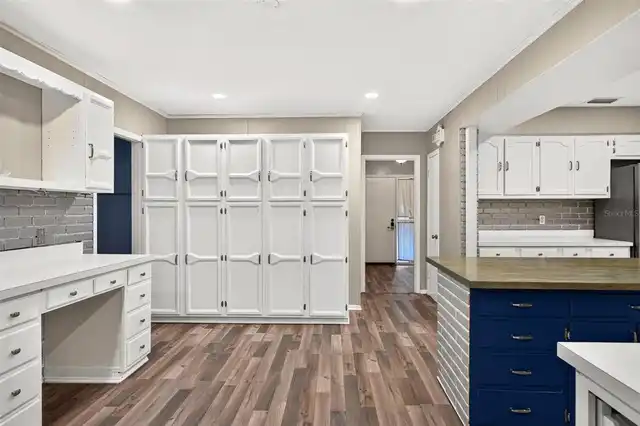 Listing Photo 18