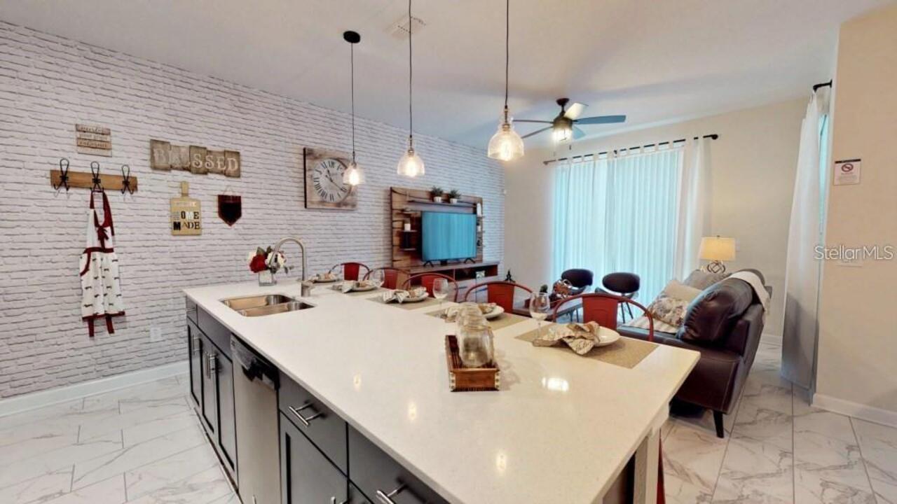 Listing Photo 12