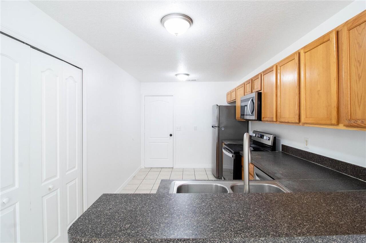 Listing Photo 10