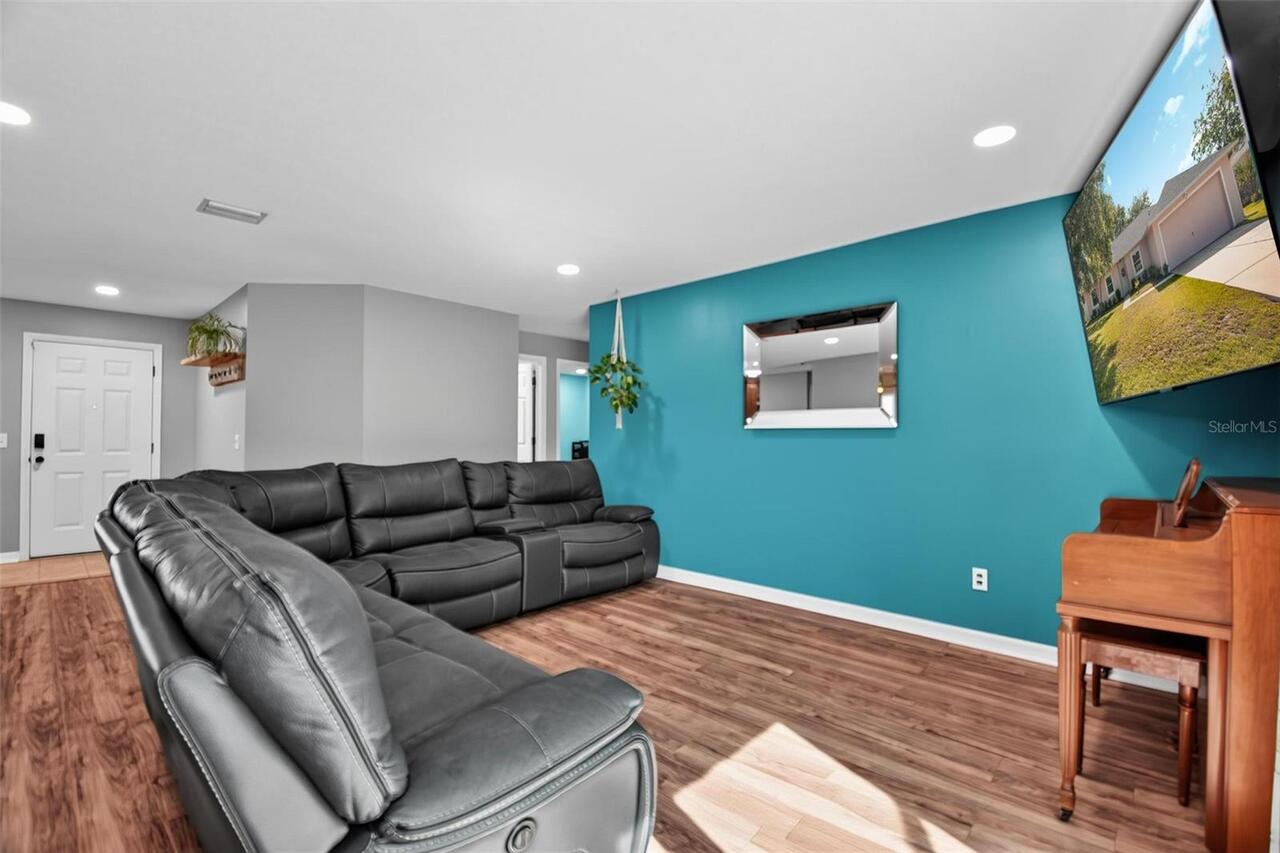 Listing Photo 14
