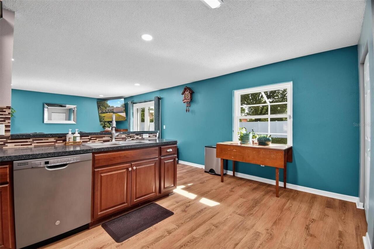 Listing Photo 17
