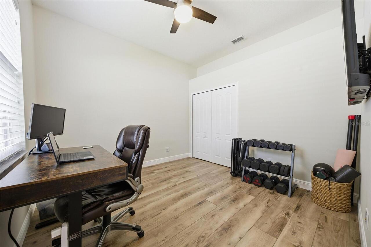 Listing Photo 17