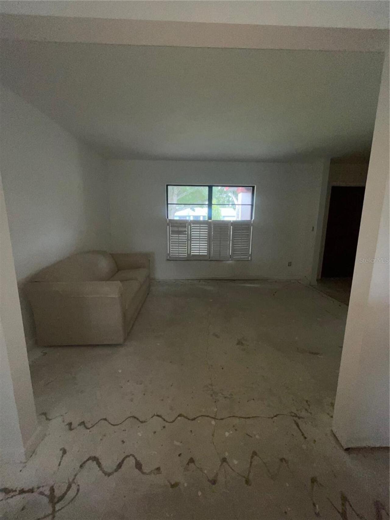 Listing Photo 9