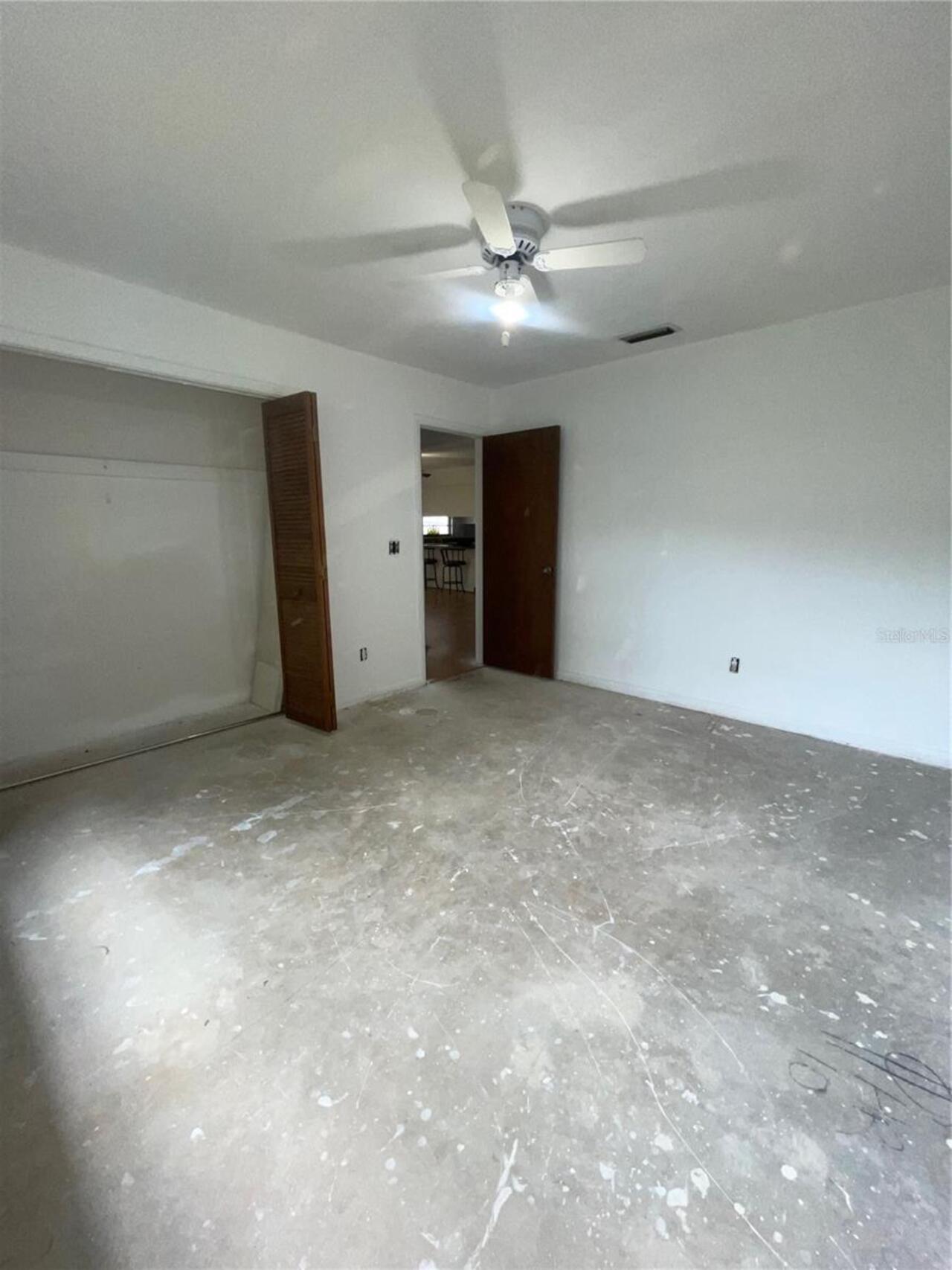 Listing Photo 14