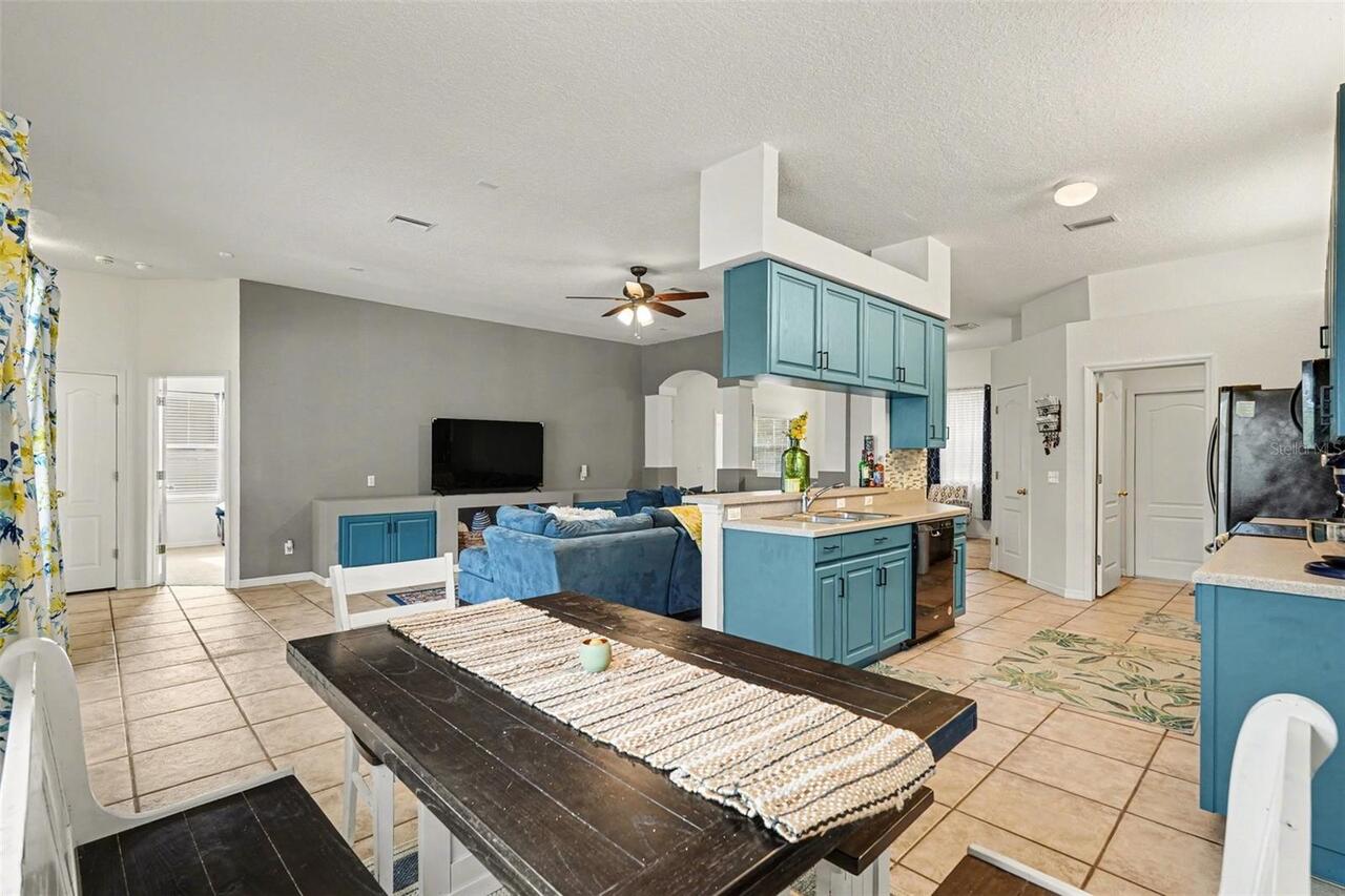 Listing Photo 11